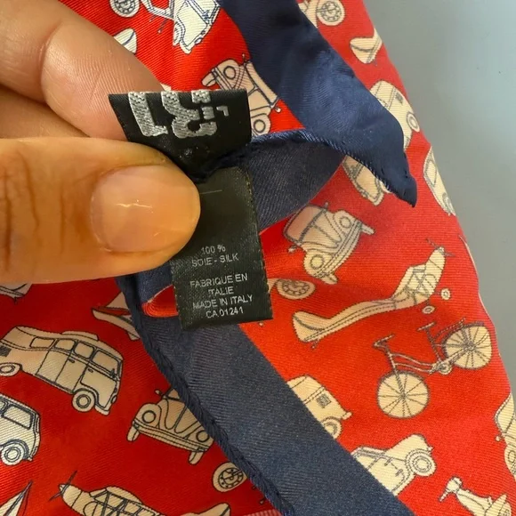 Red and Blue Patterned Pocket Square - Picture 5 of 7